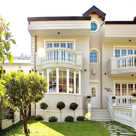 فندق مبيت وإفطار Lemon House سافوكا