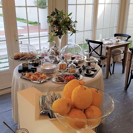 Lemon House 2* サーヴォカ
