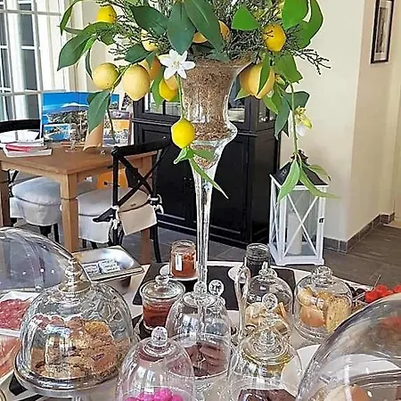 Lemon House فندق مبيت وإفطار سافوكا