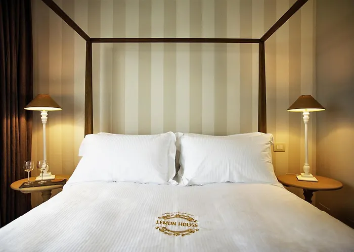 Lemon House Bed and Breakfast 4*